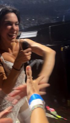 © x.com/laetitiadrr
