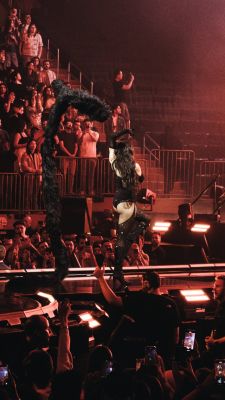 © instagram.com/joshosuna
