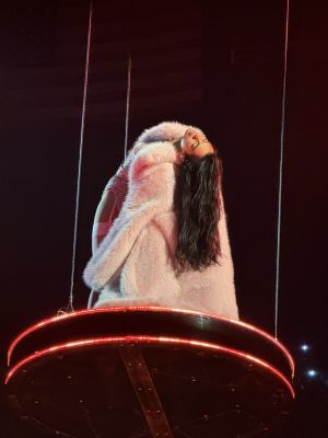 © x.com/barbaramayi
